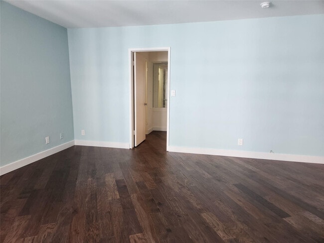 Building Photo - 3700 Galt Ocean Dr