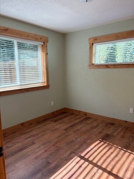 bedroom - 403 Carr Creek Rd