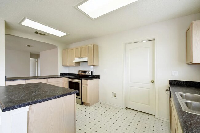 Building Photo - Beautiful 3-Bedroom Home in Northeast San Antonio