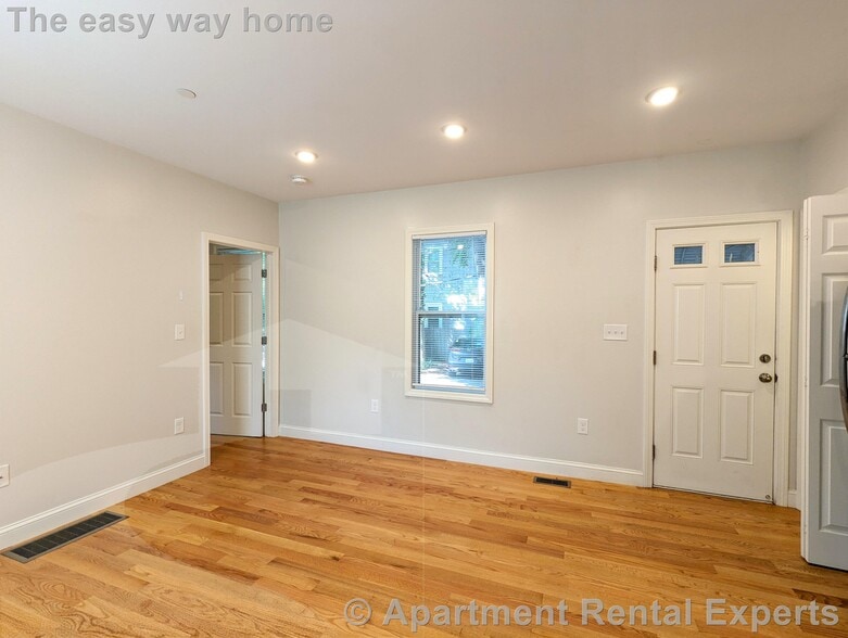 Building Photo - 44 Cogswell Ave