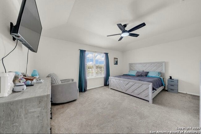 Building Photo - 335 Kildeer Crk