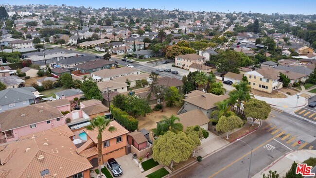 Building Photo - 6311 S La Tijera Blvd
