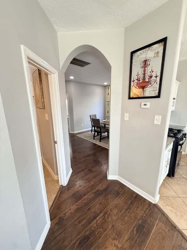 Building Photo - 4410 Innsbrook Pl