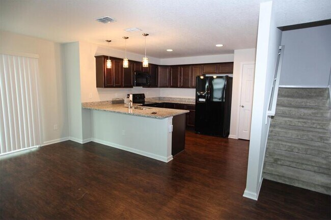 Building Photo - 8207 Highfield Ave