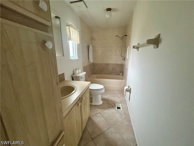 Building Photo - 130 Grassy Key Ln