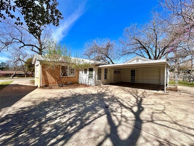 Building Photo - 5207 Shoal Creek Blvd