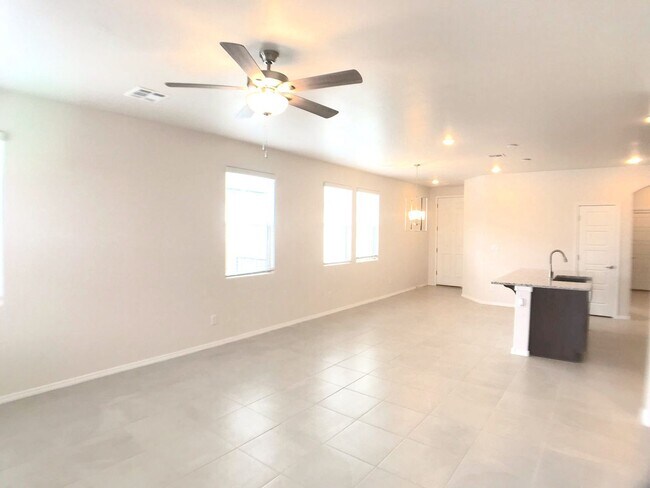 Building Photo - New! Brilliant 3 bedroom Rio Rancho Home. ...