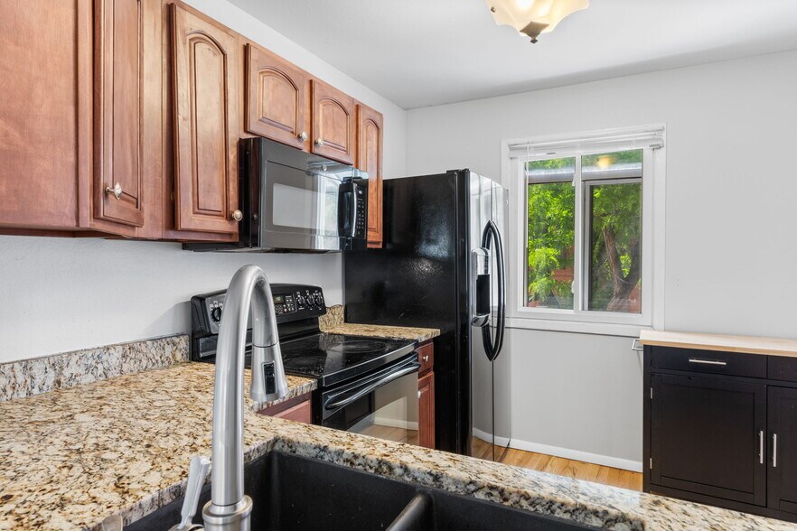 Building Photo - 3050 West 32nd Avenue