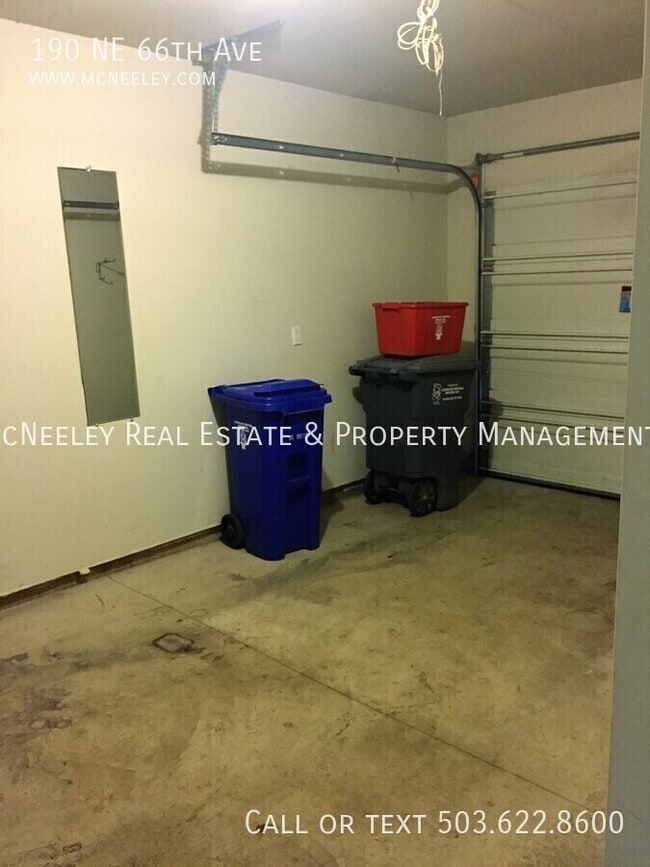 Building Photo - 190 NE 66th Ave