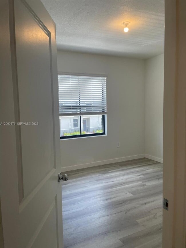 Building Photo - 1386 NE 3rd Ave