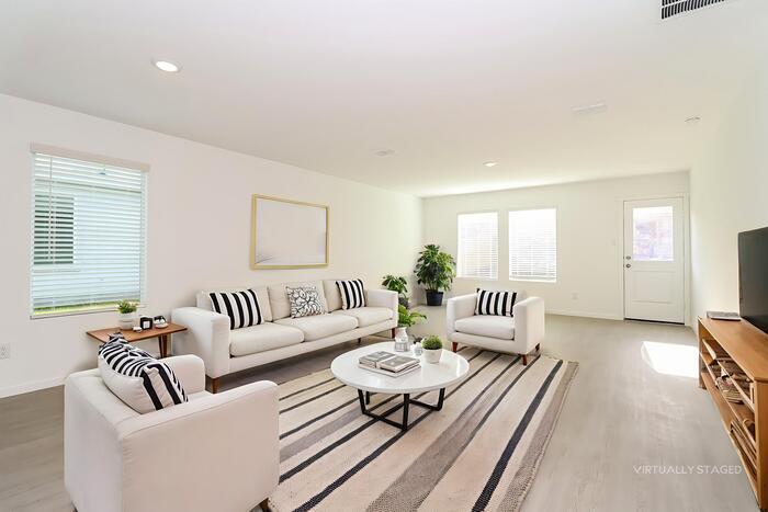 Building Photo - 3057 Titan Spgs Dr