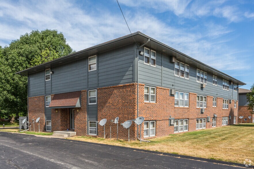 Trilein Village Apartments 317 NE Trilein Dr Ankeny IA 50021