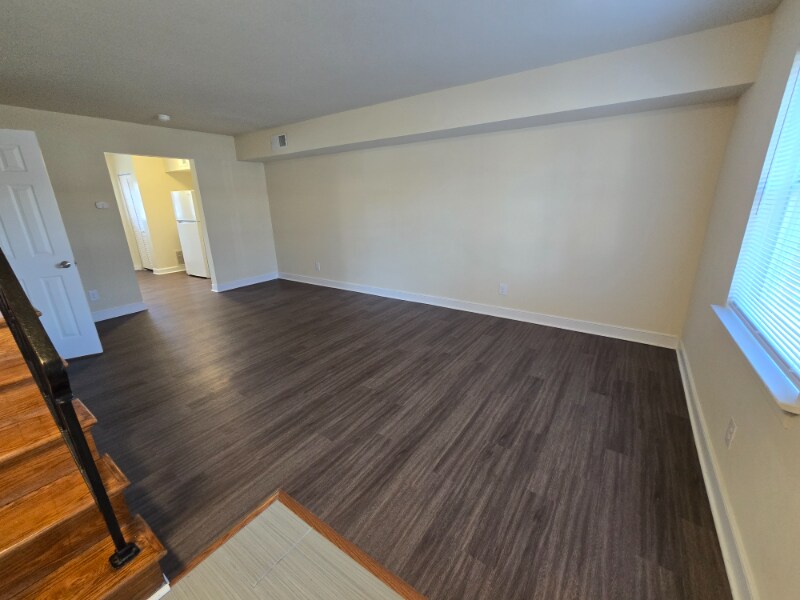 Building Photo - 5238 Goolsby Ct