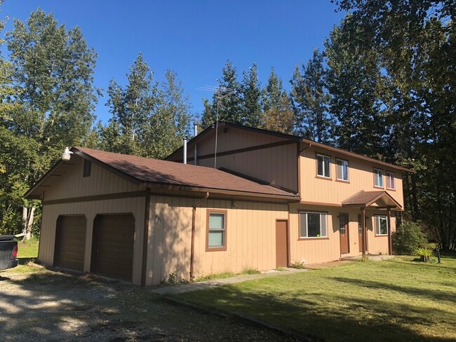 Front - 801 w wilder ave