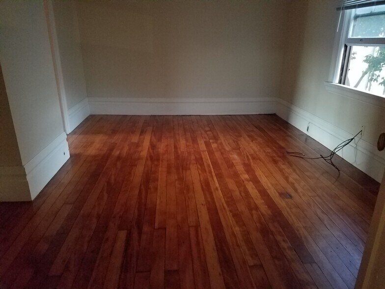 Building Photo - 1924 Channing Way