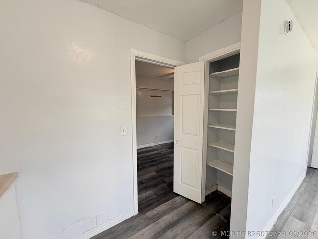 Building Photo - 113 E 27th St