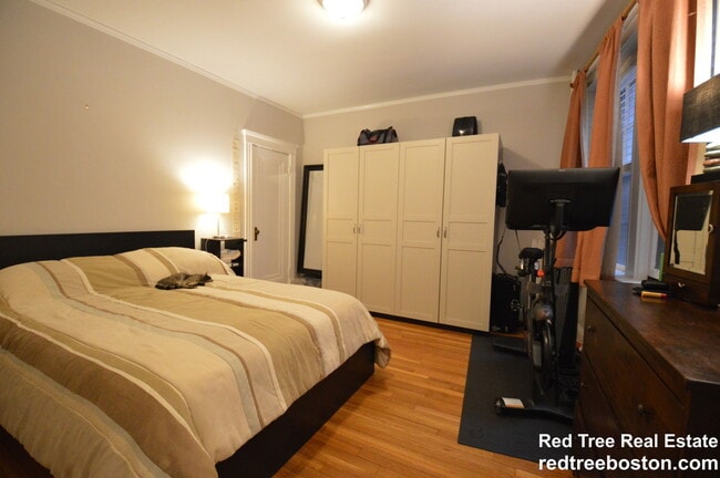 Building Photo - 1992 Commonwealth Ave