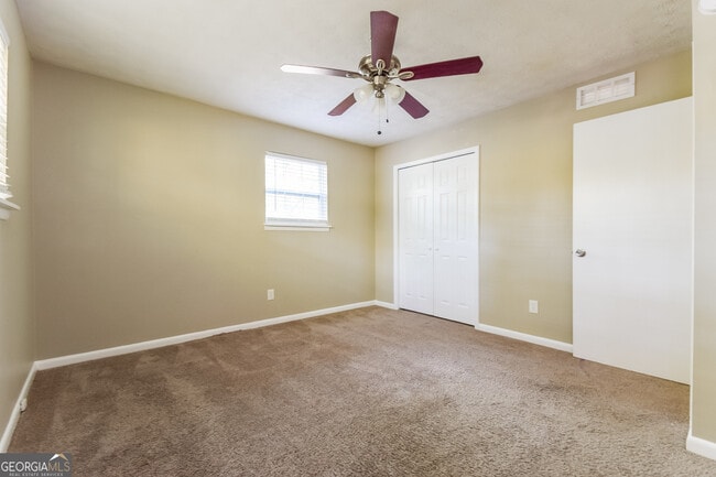 Building Photo - 2137 Baden Ct