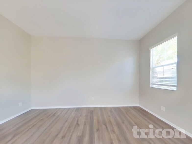 Building Photo - 34629 Foxberry Rd