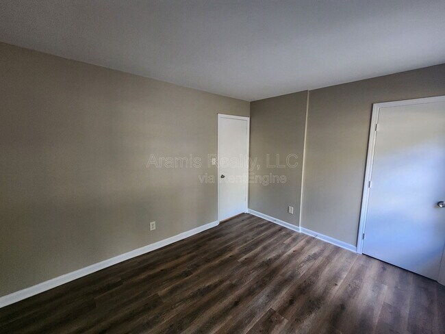 Building Photo - 1366 Heritage Glen Dr