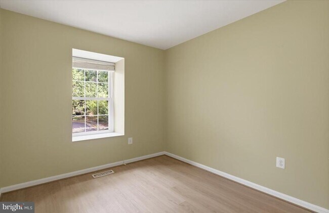 Building Photo - 6168 Forest Creek Ct