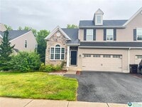 Building Photo - 2288 Creekside Dr