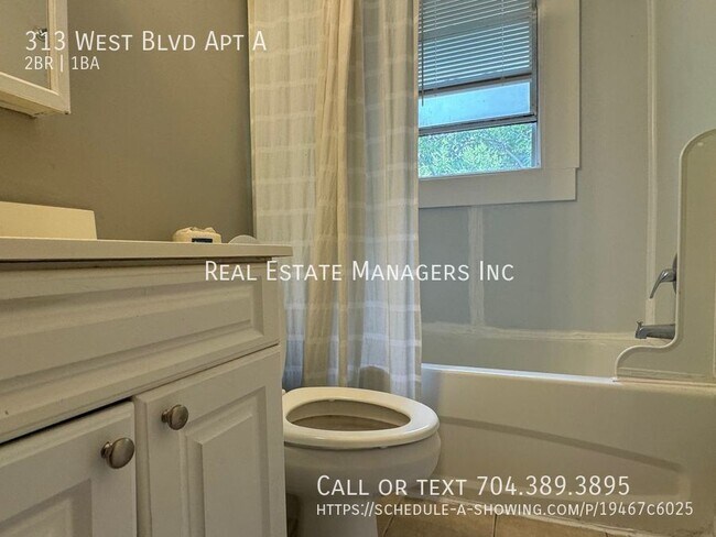 Building Photo - 2 Bedroom 1 Bathroom unit with balcony