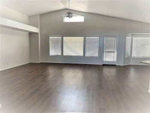 Building Photo - Stunning 3-bedroom 2 bath with SOLAR