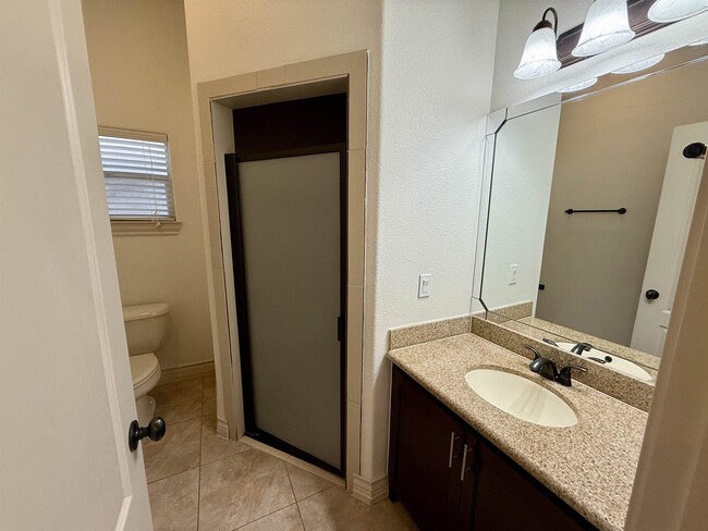 Building Photo - 10523 Bear Creek