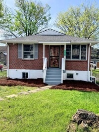 Building Photo - 1036 Seymour Ave