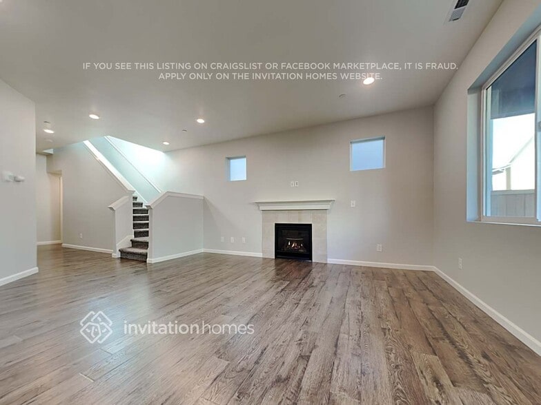 Building Photo - 539 Woodduck Dr SW