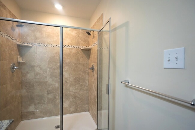 Building Photo - Exceptional 3-bedroom, 2.5-bathroom townhouse in the sought after community of The Villages at Cr...