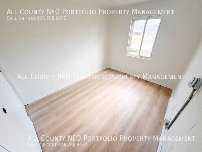 Building Photo - 1720 Harvard Ave