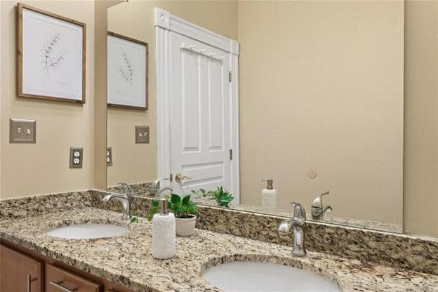 Building Photo - 1924 Geyer Ave