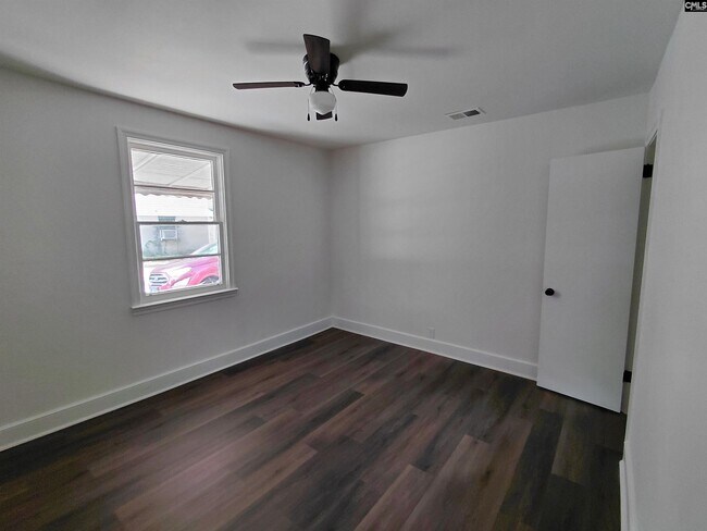 Building Photo - 129 Hendrix St
