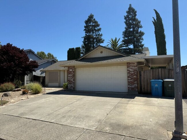 Building Photo - Modern 4 Bedroom One Story *Vacaville