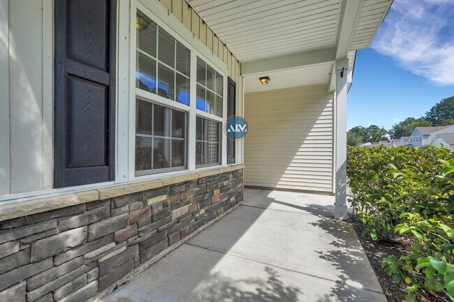 Building Photo - Beautiful Home in Seagrass Station