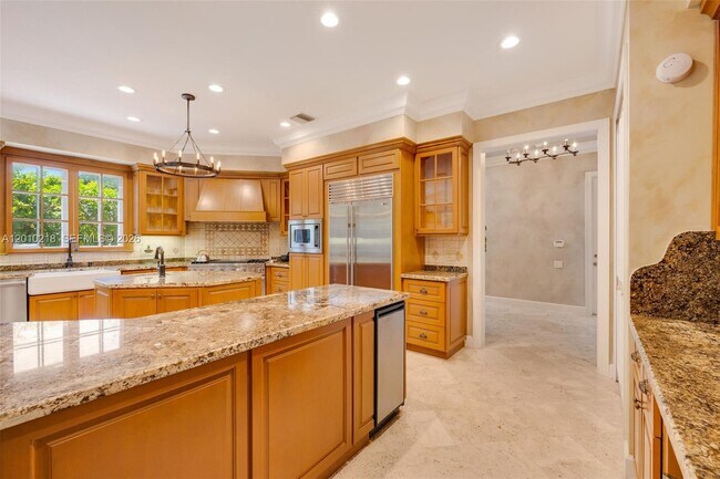 Building Photo - 6905 SW 75th Ave