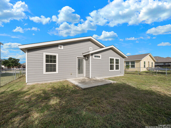 Building Photo - 130 Villa Grande