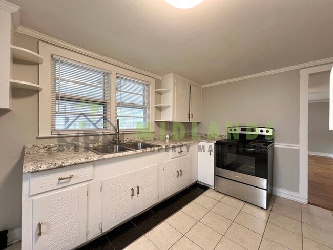 Building Photo - 135 Rivelon Rd