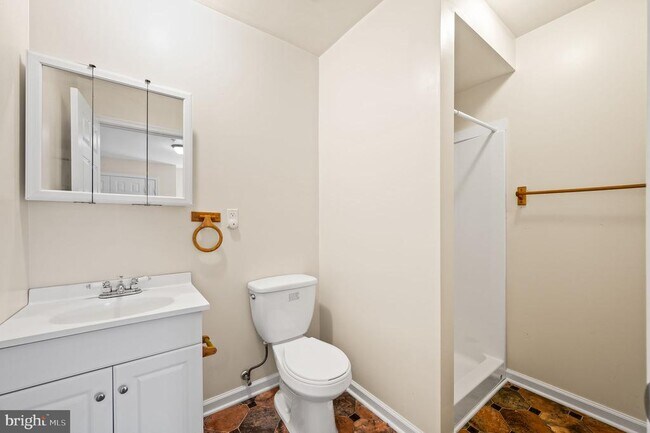 Building Photo - 1216 S 45th St