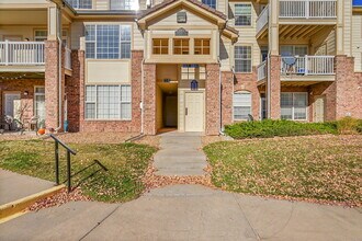 Building Photo - $1,900 - 2 Bed, 2 Bath Condo in Aurora wit...