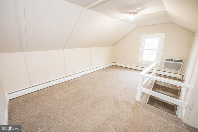 Building Photo - 1226 Pemberton Dr