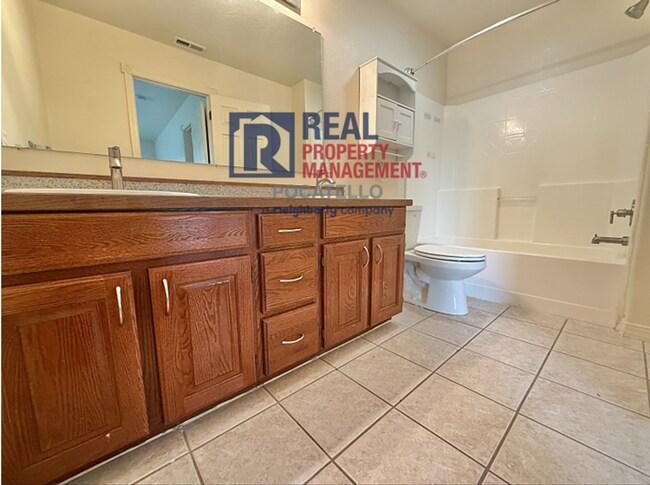 Building Photo - 4734-4736 Heidi Ct