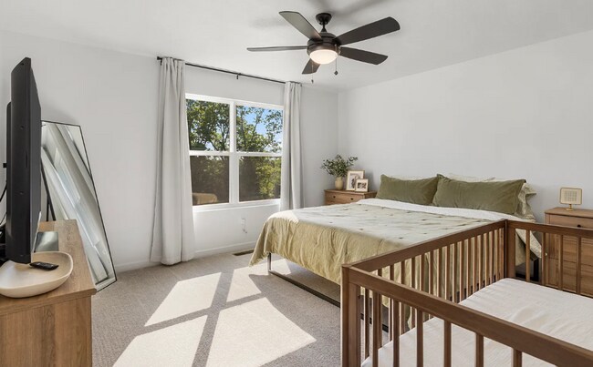 Building Photo - Beautiful 5 bedroom home - Nixa MO