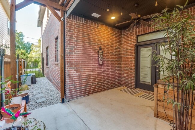 Building Photo - 5116 Slate St