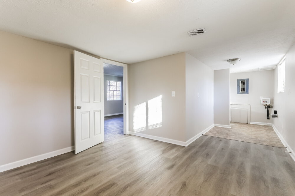 Building Photo - 8964 Raven Dr