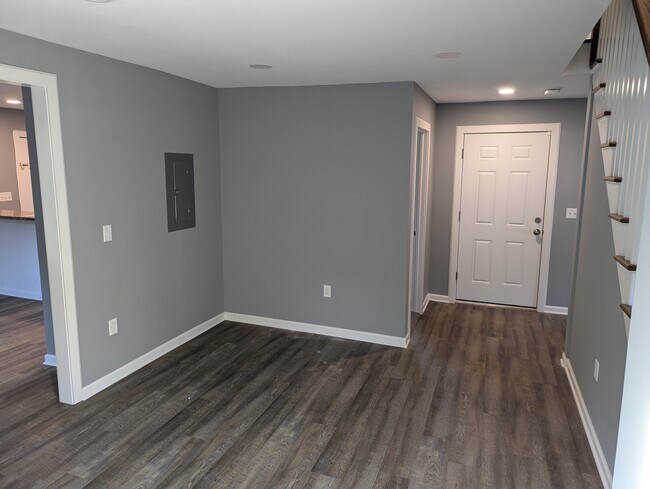 Building Photo - 45 Westcott St