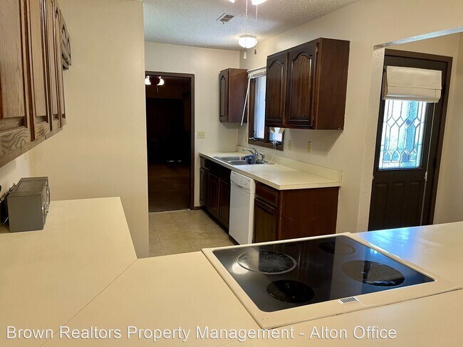 Building Photo - 2 br, 1 bath House - 1903 Muny Vista Ct., ...