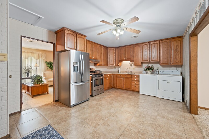 Building Photo - 1586 Younce St